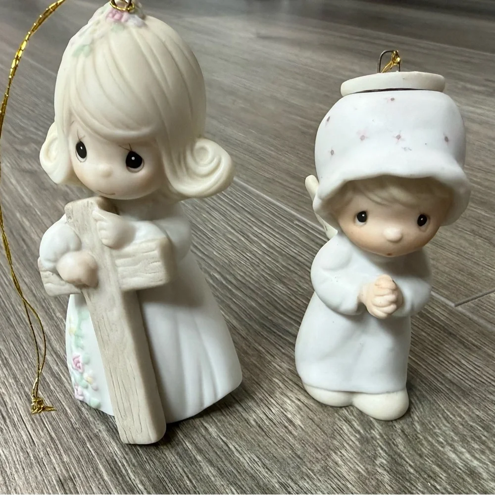 Vtg Precious Moments Old Rugged Cross & First Noel Ornaments Lot of 2 - Picture 1 of 9